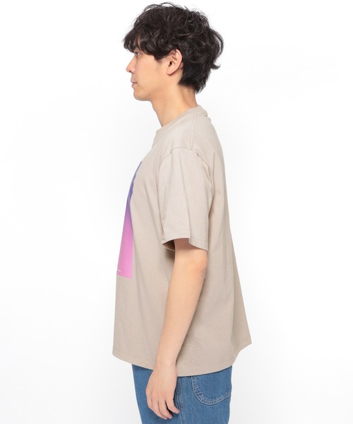 LAKOLE(ラコレ)の「オーロラプリントTシャツ / LAKOLE(Tシャツ/カットソー・メンズ・ブラック/ホワイト/ライトグレー・MEDIUM/LARGE)」の14枚目の写真