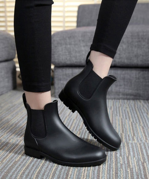 aimoha（アイモハ）の「サイドゴア ショート レインブーツ（レインシューズ・レディース・ピンク/ブラック/グレー/ブラウン・23.0cm/24.0cm/24.5cm/25.0cm/22.5cm/23.5cm/25.5cm/26.0cm/26.5cm/22.0cm）」の8枚目の写真