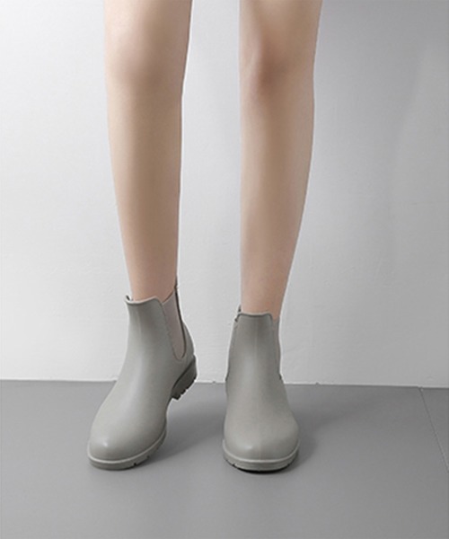 aimoha（アイモハ）の「サイドゴア ショート レインブーツ（レインシューズ・レディース・ピンク/ブラック/グレー/ブラウン・23.0cm/24.0cm/24.5cm/25.0cm/22.5cm/23.5cm/25.5cm/26.0cm/26.5cm/22.0cm）」の10枚目の写真