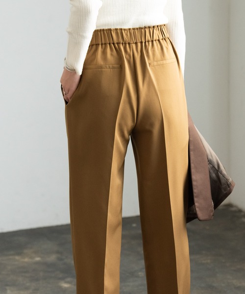 Aunt Marie's（アントマリーズ）の「【低身長向けSサイズ有】センターシームセミワイドカラースラックス / AUNT MARIE'S（スラックス・レディース・オリーブ/グリーン/ブラウン/ダークブラウン・SMALL/FREE）」の5枚目の写真
