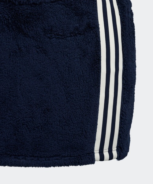adidas（アディダス）の「スリーストライプス ボアフリース3P