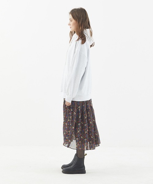 manavis7(マナビスセブン)の「【MANAVIS7 】BOXY EMBROIDERY HOODIE / ボクシー 刺繍フーディ(パーカー・レディース・ブラック/グレー・FREE)」の9枚目の写真