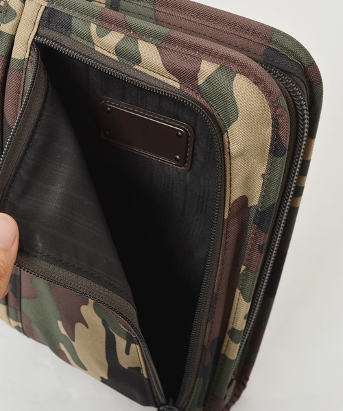 【廃盤】未使用品　TUMI SHIPS 別注　クラッチバッグ　カモフラージュ柄 TUMI（トゥミ）の「TUMI for SHIPS: 【カモフラージュ】 ニュー