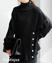 シンプルデザインニット
