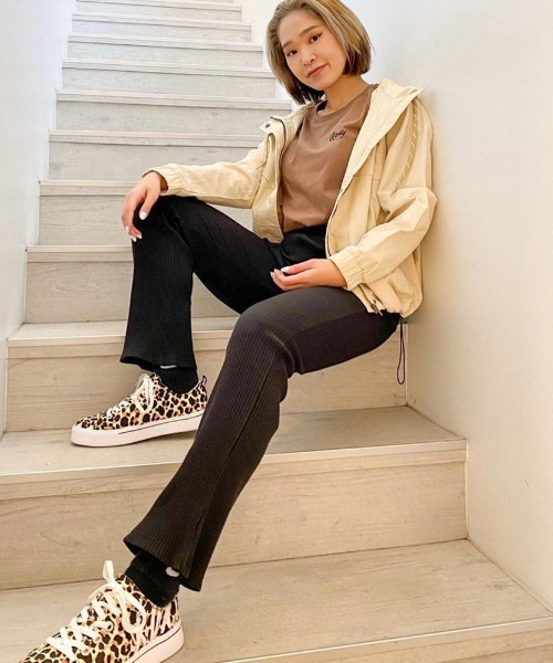 ROXY(ロキシー)の「SPRINKLING/ロキシー ジャケット マウンテンパーカー マンパ(ブルゾン・レディース・カーキ/ベージュ/ホワイト・LARGE/SMALL/MEDIUM)」の16枚目の写真