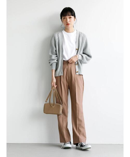 earth music&ecology（アースミュージックアンドエコロジー）の「BIGシルエットカーディガン ＊（カーディガン/ボレロ・レディース・ラベンダー/ベージュ/アイボリー/サックスブルー・FREE）」の16枚目の写真