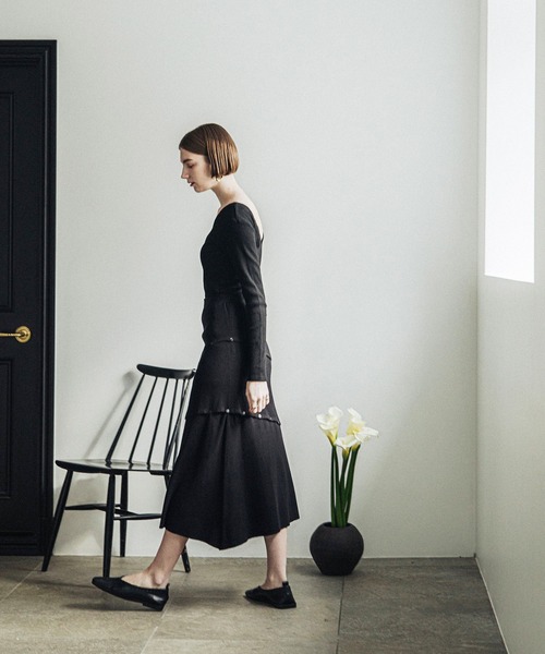 ACCL(エーシーシーエル)の「テレコアシメスカート(スカート・レディース・ベージュ/ピンクベージュ/ブラック・FREE)」の4枚目の写真