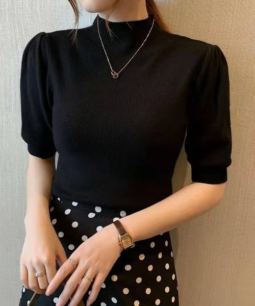 ABITOKYO（アビトーキョー）の「パワーショルダーハイネックプルオーバー（ニット/セーター・レディース・ホワイト/ブラック/ベージュ/グレー/イエロー/グリーン/カーキブラウン・FREE）」の8枚目の写真