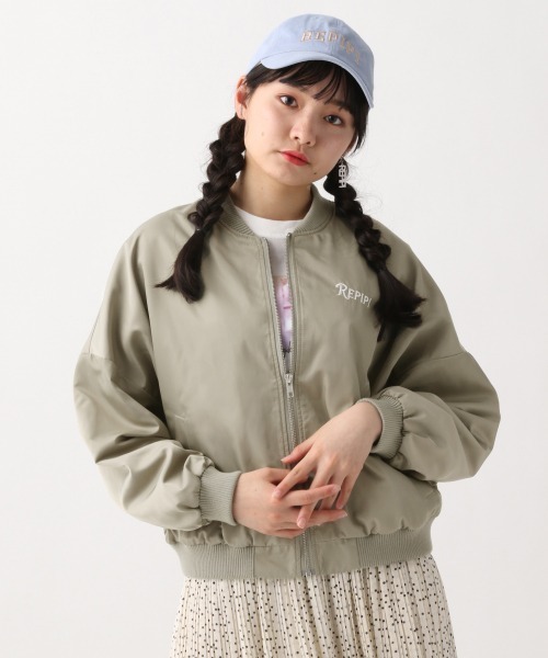 repipi armario(レピピ アルマリオ)の「バックプリントMA-1(MA-1・キッズ・カーキ/ブラック・SMALL/LARGE/MEDIUM)」の2枚目の写真