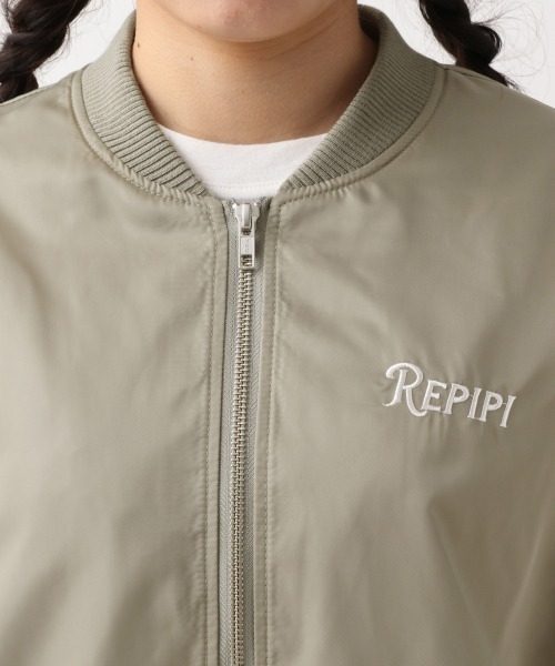 repipi armario(レピピ アルマリオ)の「バックプリントMA-1(MA-1・キッズ・カーキ/ブラック・SMALL/LARGE/MEDIUM)」の15枚目の写真