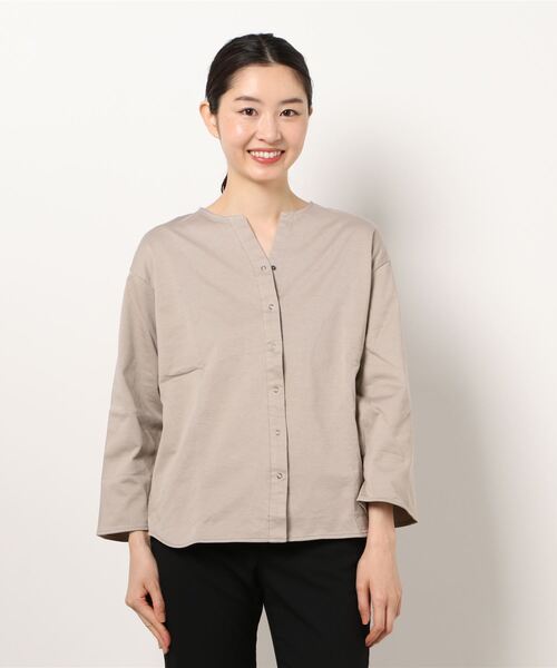 human woman(ヒューマンウーマン)の「≪Japan Couture≫ハイゲージ裏毛ブラウス(シャツ/ブラウス・レディース・ネイビー/ダークベージュ・MEDIUM)」の11枚目の写真