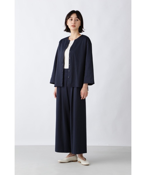 human woman(ヒューマンウーマン)の「≪Japan Couture≫ハイゲージ裏毛ブラウス(シャツ/ブラウス・レディース・ネイビー/ダークベージュ・MEDIUM)」の18枚目の写真