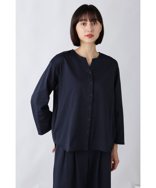 human woman(ヒューマンウーマン)の「≪Japan Couture≫ハイゲージ裏毛ブラウス(シャツ/ブラウス・レディース・ネイビー/ダークベージュ・MEDIUM)」の19枚目の写真