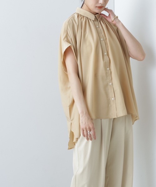 NANO universe（ナノユニバース）の「【WEB限定】ギャザーオーバーシャツブラウス（シャツ/ブラウス・レディース・ベージュ/ホワイト/ブラック・マルチサイズ）」の4枚目の写真