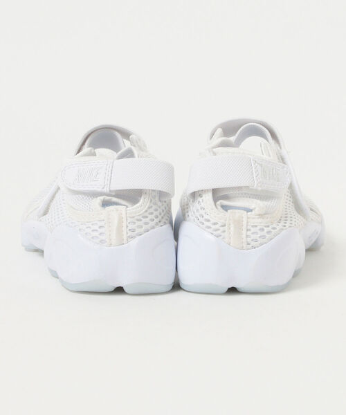 NIKE（ナイキ）の「NIKE / ウィメンズ エアリフト ブリーズ（スニーカー・レディース・ブラック/ホワイト・23.0cm/24.0cm/25.0cm/26.0cm）」の7枚目の写真