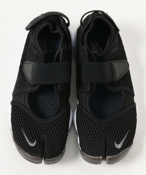 NIKE（ナイキ）の「NIKE / ウィメンズ エアリフト ブリーズ（スニーカー・レディース・ブラック/ホワイト・23.0cm/24.0cm/25.0cm/26.0cm）」の11枚目の写真