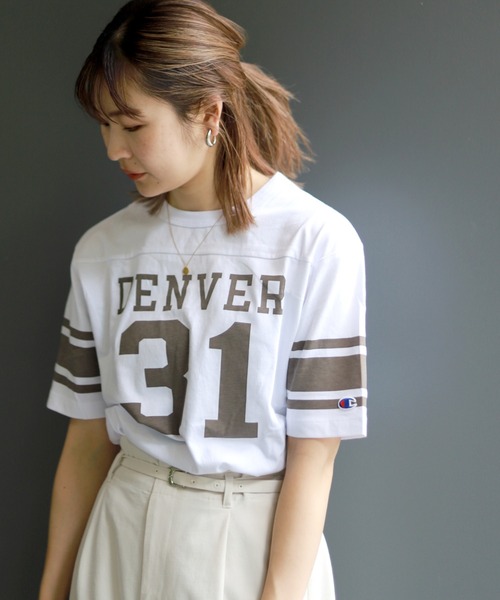 SLOBE IENA（スローブイエナ）の「【Champion / チャンピオン】 DENVER SHORT SLEEVE Tシャツ【洗濯機洗い可】（Tシャツ/カットソー・レディース・ホワイト/ベージュ・FREE）」の18枚目の写真