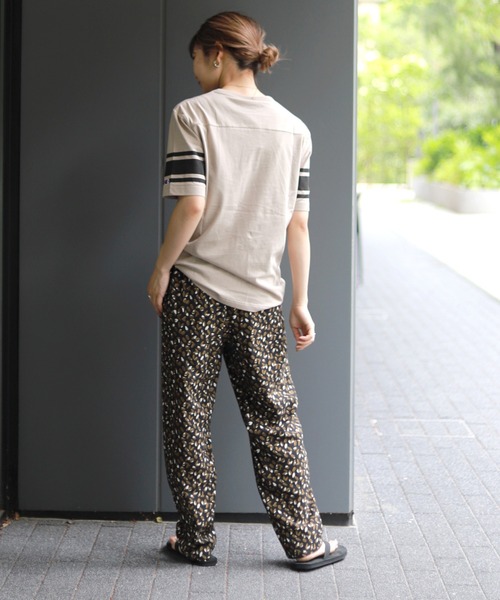 SLOBE IENA（スローブイエナ）の「【Champion / チャンピオン】 DENVER SHORT SLEEVE Tシャツ【洗濯機洗い可】（Tシャツ/カットソー・レディース・ホワイト/ベージュ・FREE）」の21枚目の写真