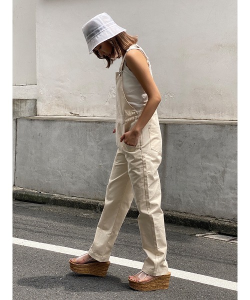 ENVYM（アンビー）の「スリムサロペット（サロペット/オーバーオール・レディース・ブラック/アイボリー・FREE）」の12枚目の写真