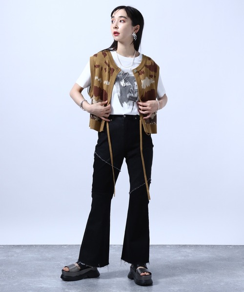 HARE（ハレ）の「ABSTRACTバックリボンニットベスト(HARE)（ベスト・レディース・グレー/ブラウン・FREE）」の4枚目の写真