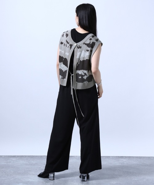 HARE（ハレ）の「ABSTRACTバックリボンニットベスト(HARE)（ベスト・レディース・グレー/ブラウン・FREE）」の9枚目の写真