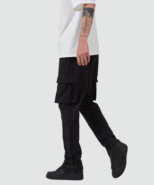 ESTRELLA（エストレラ）の「【ESTRELLA】 ナイロン カーゴパンツ 1209-ES004（カーゴパンツ・メンズ・ブラック・SMALL/MEDIUM/LARGE）」の7枚目の写真