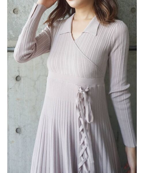 MERCURYDUO（マーキュリーデュオ）の「レースアップポロニットワンピース（ワンピース・レディース・ベージュ/イエロー/ネイビー・FREE）」の7枚目の写真