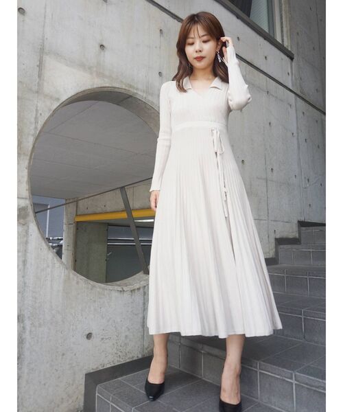 MERCURYDUO（マーキュリーデュオ）の「レースアップポロニットワンピース（ワンピース・レディース・ベージュ/イエロー/ネイビー・FREE）」の14枚目の写真