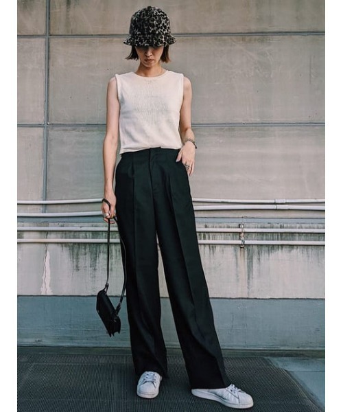 MOUSSY（マウジー）の「CROPPED KNIT トップス（タンクトップ・レディース・ブラック/ブルー/アイボリー/オレンジ・FREE）」の7枚目の写真