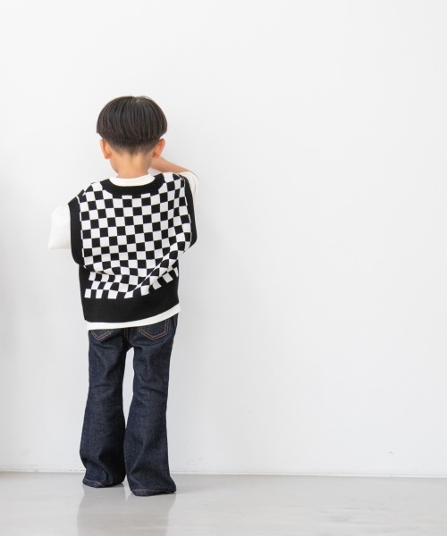 LOWRYS FARM(ローリーズファーム)の「CONEデニムフレアパンツ 218148(デニムパンツ・キッズ・ブルー/ワンウォッシュ・110cm/120cm/130cm/140cm/150cm)」の4枚目の写真