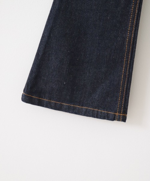 LOWRYS FARM(ローリーズファーム)の「CONEデニムフレアパンツ 218148(デニムパンツ・キッズ・ブルー/ワンウォッシュ・110cm/120cm/130cm/140cm/150cm)」の3枚目の写真