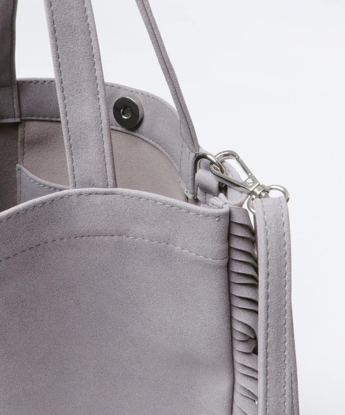 SENSE OF PLACE by URBAN RESEARCH（センスオブプレイスバイアーバンリサーチ）の「2WAYフリンジミニトートバッグ（ショルダーバッグ・レディース・ブラウン/ライトベージュ/パープル・ONE）」の11枚目の写真