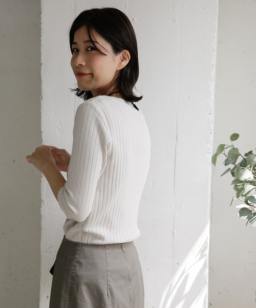 URBAN RESEARCH DOORS（アーバンリサーチドアーズ）の「針抜き6分袖カットソー（Tシャツ/カットソー・レディース・アイボリー/チャコールグレー/ブラウン・ONE）」の12枚目の写真