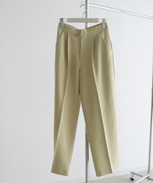 CLEIO（クレイオ）の「【CLEIO】ツイルストレートタックパンツ（その他パンツ・レディース・ベージュ/アイボリー・S/M）」の17枚目の写真