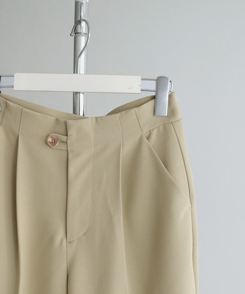 CLEIO（クレイオ）の「【CLEIO】ツイルストレートタックパンツ（その他パンツ・レディース・ベージュ/アイボリー・S/M）」の14枚目の写真