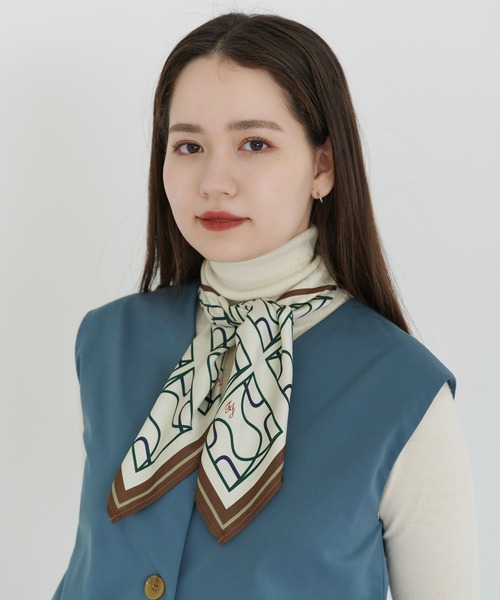 TINA：JOJUN（ティーナジョジュン）の「オリジナル柄 スカーフ TINA：JOJUN（バンダナ/スカーフ・レディース・ホワイト/ブラック/ベージュ/グリーン/ブラウン・F）」の3枚目の写真