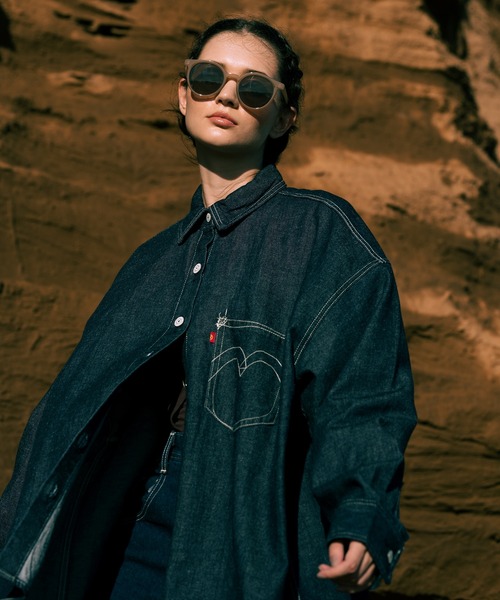 Levi's（リーバイス）の「Levi's(R) RED デニムシャツ MIDNIGHT HOURS（シャツ/ブラウス・レディース・ダークインディゴブルー・XS/S/M）」の7枚目の写真