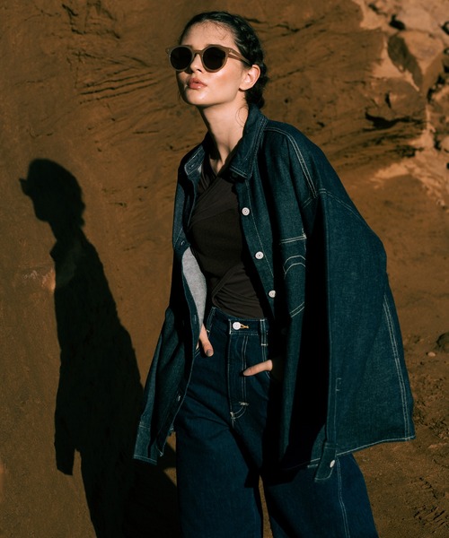 Levi's（リーバイス）の「Levi's(R) RED デニムシャツ MIDNIGHT HOURS（シャツ/ブラウス・レディース・ダークインディゴブルー・XS/S/M）」の13枚目の写真