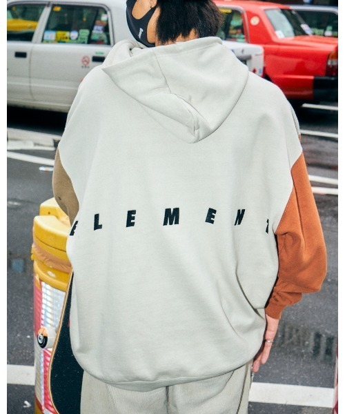 ELEMENT（エレメント）の「ELEMENT メンズ  RELAX HOOD パーカー  【2021年秋冬モデル】/エレメントバックプリントプルオーバーパーカー（パーカー・メンズ・ダークグリーン/ブラック/マルチ・LARGE/X-LARGE/MEDIUM）」の10枚目の写真