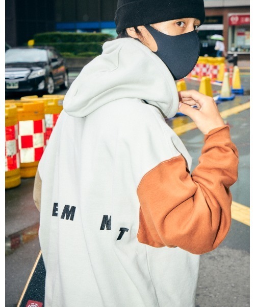 ELEMENT（エレメント）の「ELEMENT メンズ  RELAX HOOD パーカー  【2021年秋冬モデル】/エレメントバックプリントプルオーバーパーカー（パーカー・メンズ・ダークグリーン/ブラック/マルチ・LARGE/X-LARGE/MEDIUM）」の11枚目の写真