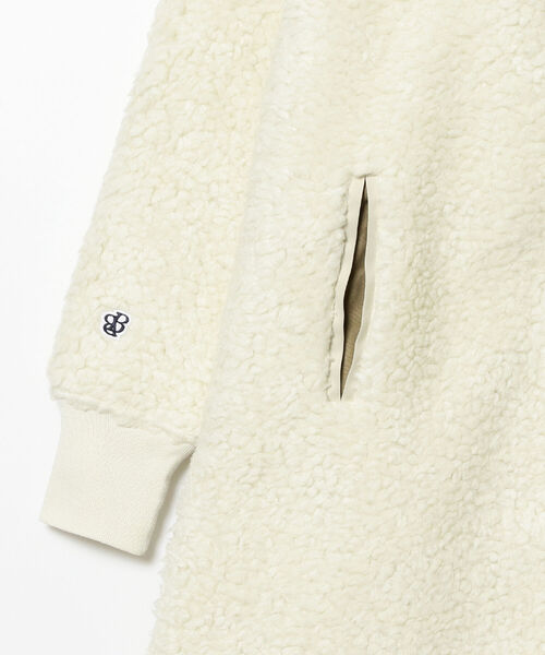 BEAMS BOY（ビームスボーイ）の「Champion × BEAMS BOY / 別注 ボア スタジアム ジャケット（ノーカラーコート・レディース・ブラック/ナチュラル・SMALL）」の19枚目の写真