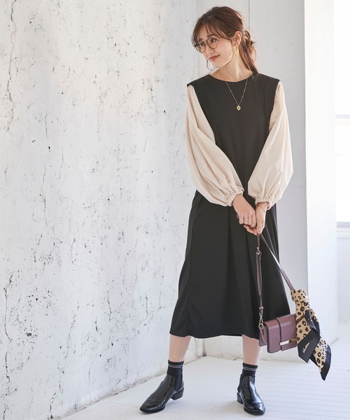 BELLUNA PLUS（ベルーナ）の「ボリュームスリーブデザインワンピース（ワンピース・レディース・ブラック・MEDIUM/LARGE）」の12枚目の写真