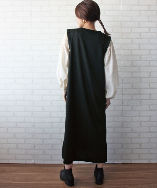 BELLUNA PLUS（ベルーナ）の「ボリュームスリーブデザインワンピース（ワンピース・レディース・ブラック・MEDIUM/LARGE）」の6枚目の写真