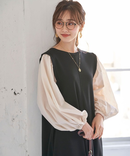 BELLUNA PLUS（ベルーナ）の「ボリュームスリーブデザインワンピース（ワンピース・レディース・ブラック・MEDIUM/LARGE）」の17枚目の写真