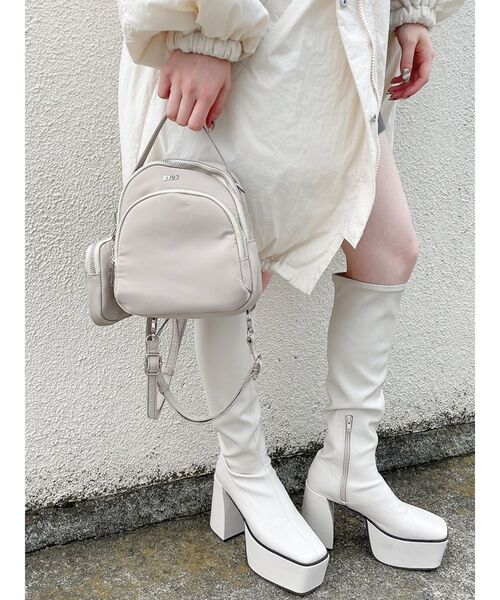 GYDA(ジェイダ)の「ポーチ付ナイロン4WAYリュック(バックパック/リュック・レディース・ブラック/ベージュ・FREE)」の9枚目の写真