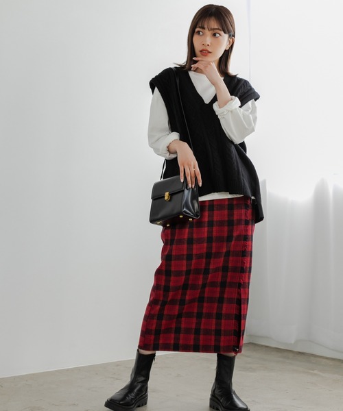 Edit Sheen（エディットシーン）の「ケーブル編みVネックニットベスト（ニット/セーター・レディース・ブラック/グレー/モカ・MEDIUM）」の20枚目の写真