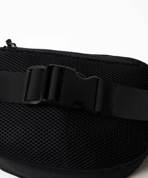 WEGO（ウィゴー）の「WEGO/ラウンドショルダーバッグ（ショルダーバッグ・メンズ・ベージュ/ブラック・FREE）」の13枚目の写真