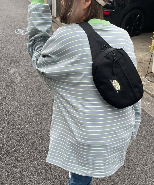 WEGO（ウィゴー）の「WEGO/ラウンドショルダーバッグ（ショルダーバッグ・メンズ・ベージュ/ブラック・FREE）」の5枚目の写真