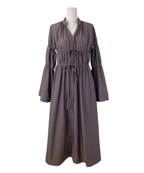 MIELI INVARIANT（ミエリインヴァリアント）の「Taffeta Aurora Blouse Dress（ワンピース・レディース・ブラウン/マスタード・FREE）」の18枚目の写真