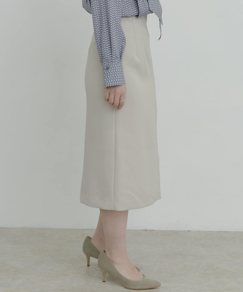 URBAN RESEARCH ROSSO WOMEN（アーバンリサーチ　ロッソ）の「フロントデザインタイトスカート（スカート・レディース・ライトベージュ/パープル系その他/ブラック・36/38）」の14枚目の写真